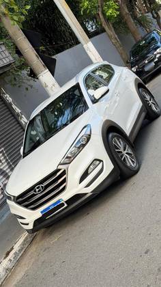 HYUNDAI TUCSON 1.6 16V T-GDI GASOLINA GLS ECOSHIFT HYUNDAI TUCSON 1.6 16V T-GDI GASOLINA GLS ECOSHIFT